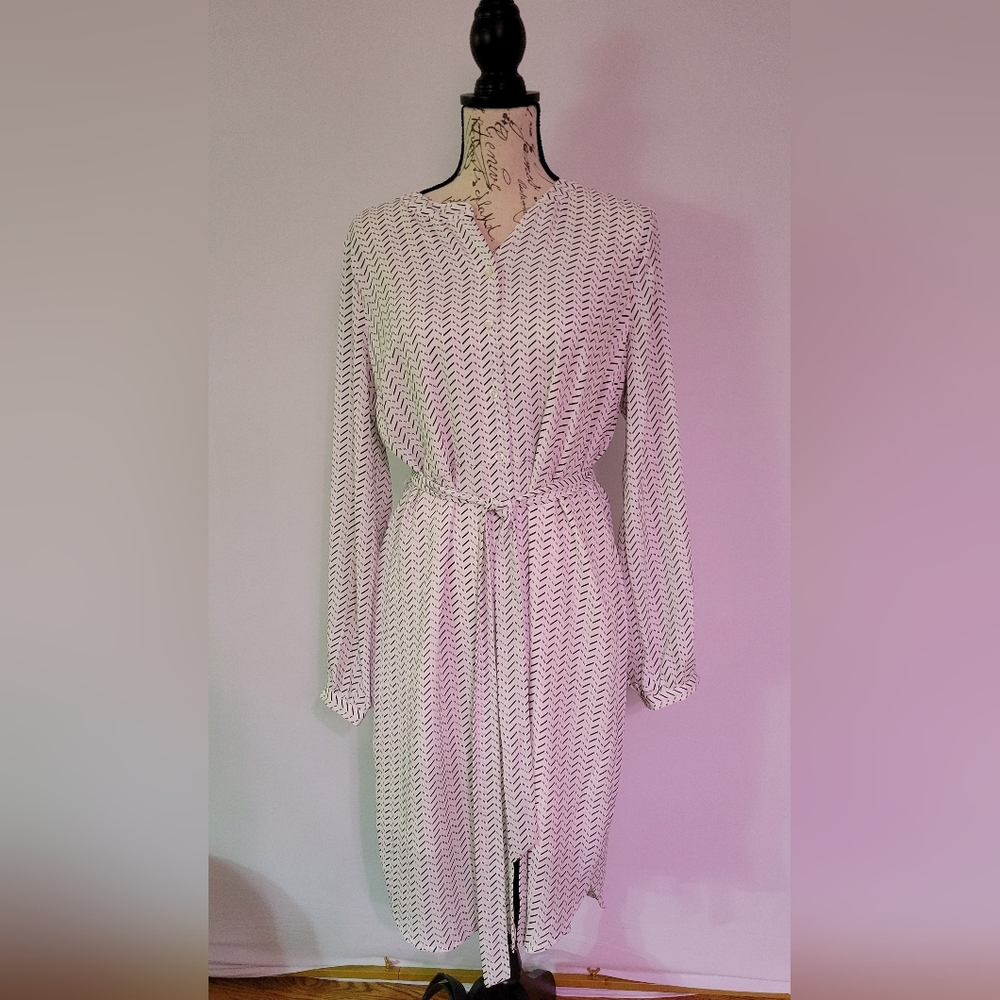 Banana Republic White Chevron Print Long Sleeve Midi Dress Size 12